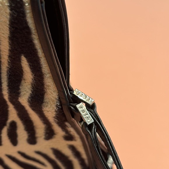 Rafe handbag. Faux fur. - Picture 3 of 8